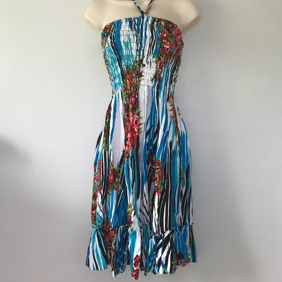 Dresses & Skirts - NWT Floral Print Halter/Strapless Dress